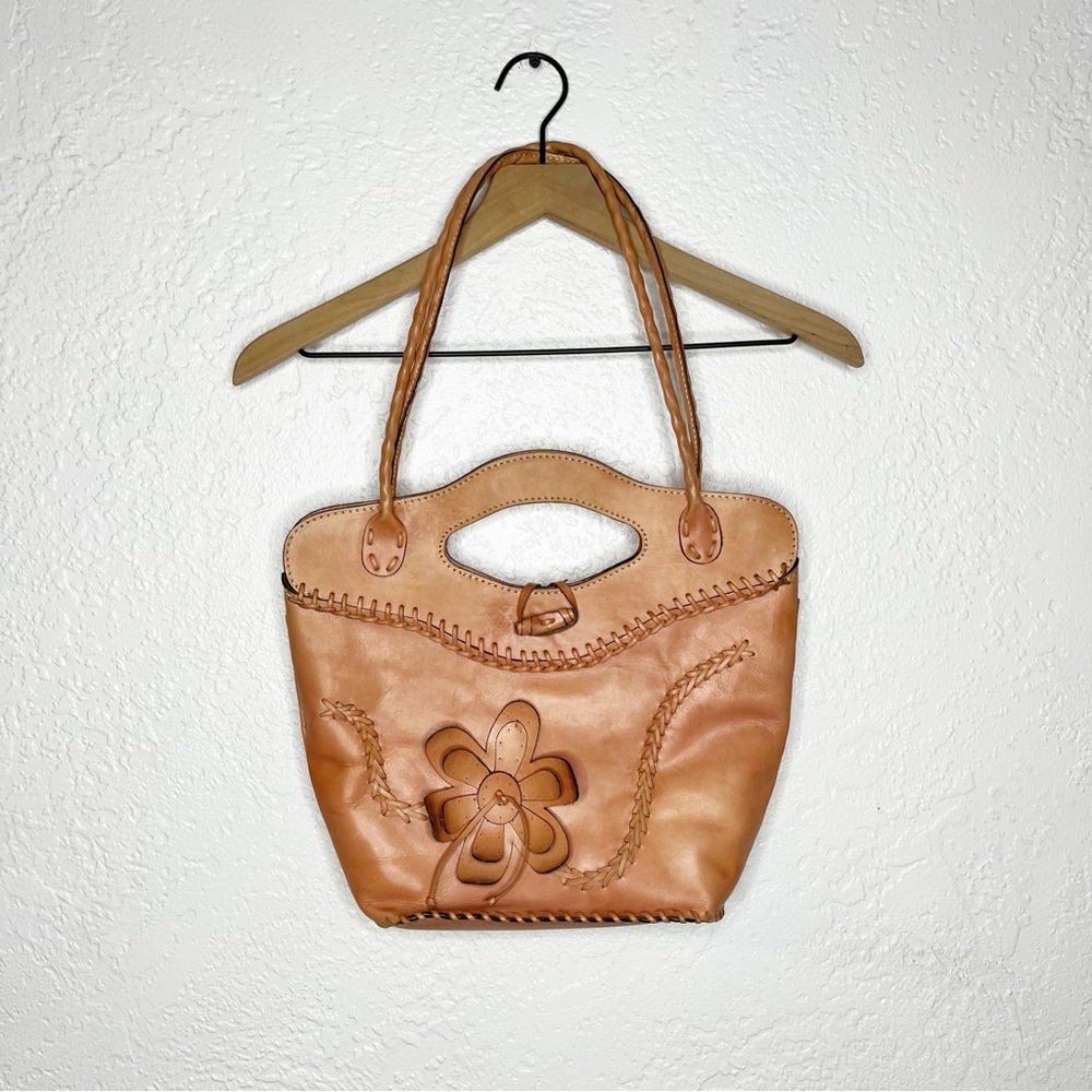 PATRICIA NASH Italian Leather Braided Flower Shoulder Bag in Blush